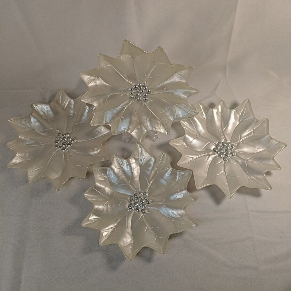 Princess House Holiday Poinsettia Dessert Plates #828 Set of 4 In White Cream
